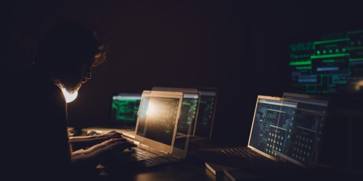 Comprendere i ruoli nell’ecosistema Ransomware-as-a-Service: chi sta prendendo di mira le lacune della sicurezza dei dati